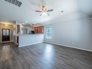 174 Barn Owl Loop in Leander, TX - Building Photo - Building Photo