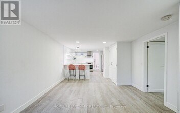 246 Euclid Ave in Toronto, ON - Building Photo - Building Photo