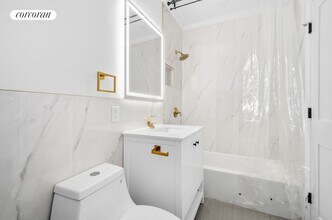 9406 Fort Hamilton Pkwy in Brooklyn, NY - Building Photo - Building Photo
