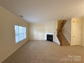 3046 Summerfield Ridge Ln in Matthews, NC - Foto de edificio - Building Photo