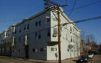 2-4 Putnam St Apartments