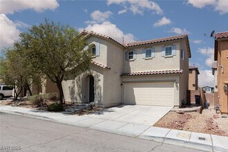 11631 Giles St in Las Vegas, NV - Foto de edificio - Building Photo