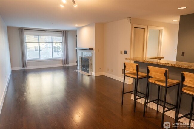 3202 SW Avalon Way in Seattle, WA - Building Photo - Building Photo