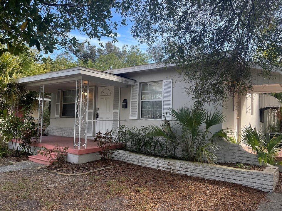 2168 8th Ave N in St. Petersburg, FL - Building Photo