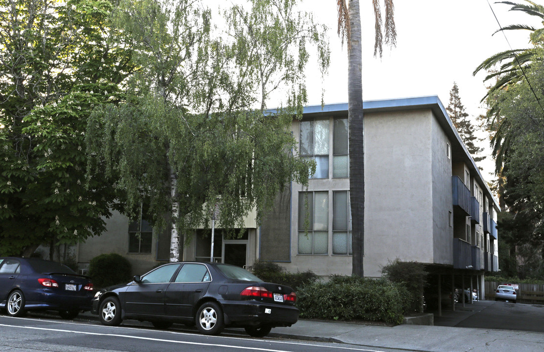 564 Oakland Ave in Oakland, CA - Foto de edificio