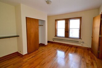 546 W Wellington Ave, Unit A02C in Chicago, IL - Building Photo - Building Photo