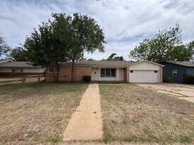 3605 40th St in Lubbock, TX - Building Photo