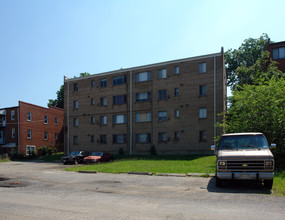 1711 28th St SE in Washington, DC - Building Photo - Building Photo