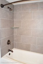 214 North Ave in Burlington, VT - Building Photo - Building Photo