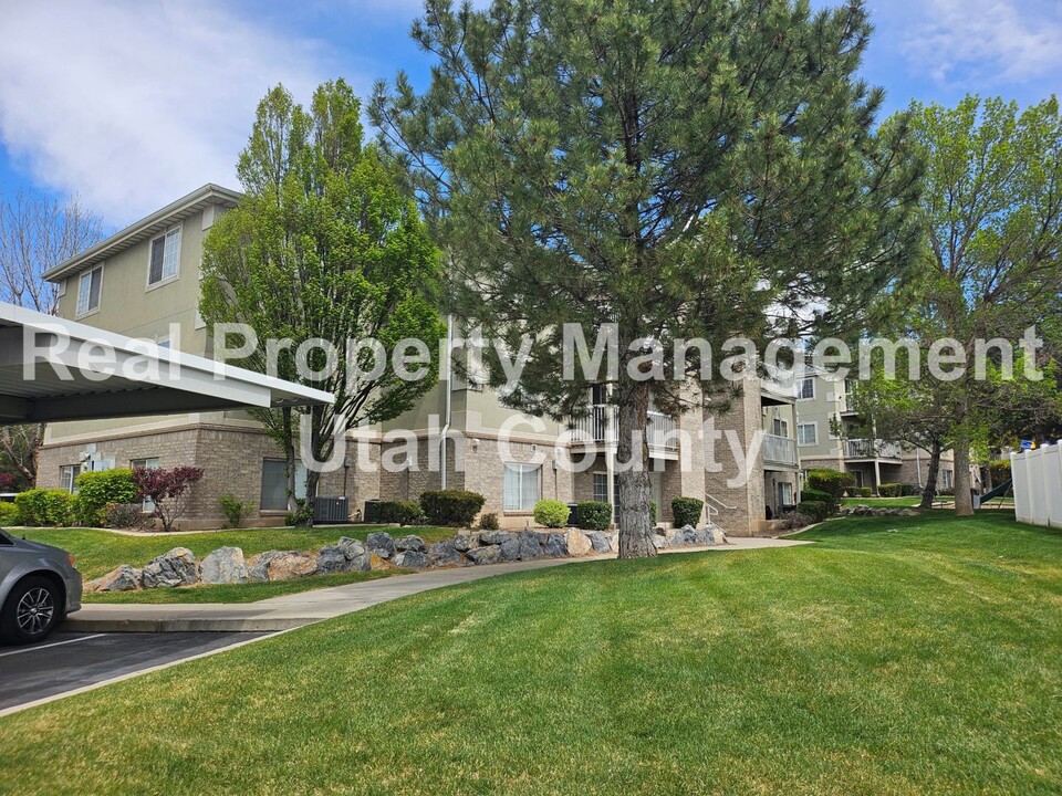 1323 W 1480 N St in Orem, UT - Building Photo
