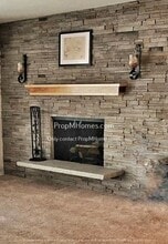 200 SW Burnham Rd in Lake Oswego, OR - Building Photo - Building Photo