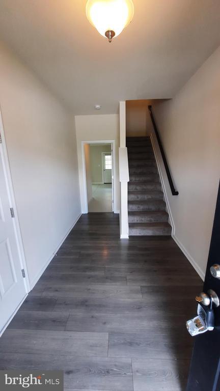 property at 1039 Admiral's Quay Dr