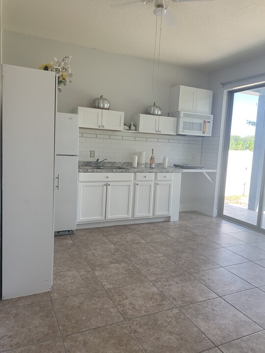 1481 Pine Marsh Loop in St. Cloud, FL - Foto de edificio