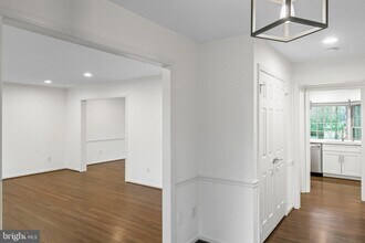 9312 Sprinklewood Ln in Potomac, MD - Building Photo - Building Photo