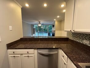 1811 Four Lakes Ave in Lisle, IL - Building Photo - Building Photo