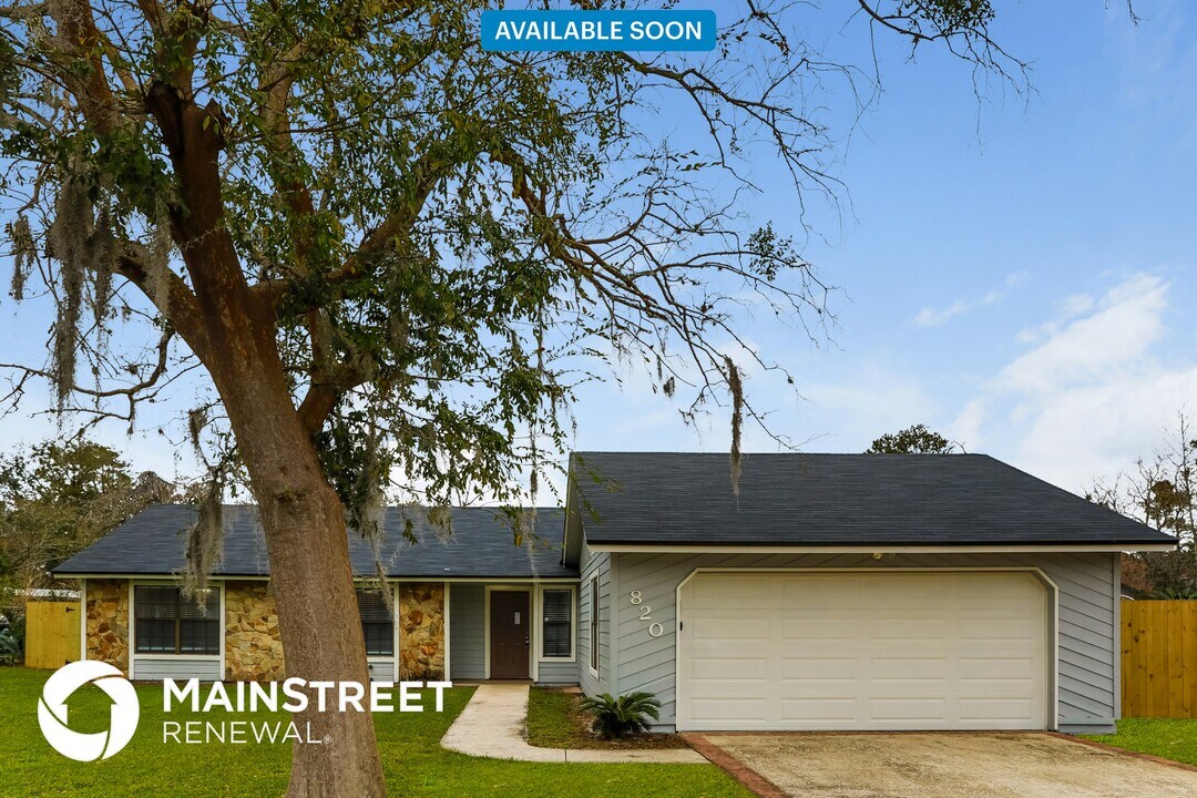 820 Hardwood St in Orange Park, FL - Building Photo