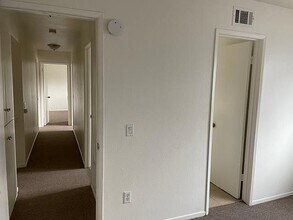 3195 Newell Dr in Riverside, CA - Building Photo - Building Photo