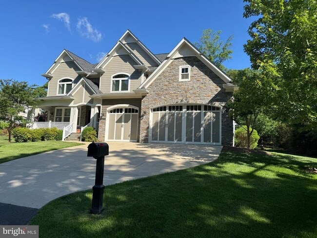 7702 Trammell Rd in Annandale, VA - Building Photo - Building Photo