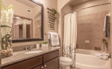 2500 S Millbend Dr in The Woodlands, TX - Building Photo - Building Photo