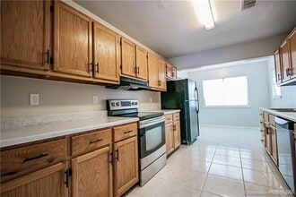 116 W Enfield Rd in Edinburg, TX - Building Photo - Building Photo