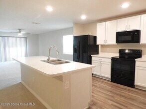 690 San Filippo Dr SE in Palm Bay, FL - Building Photo - Building Photo