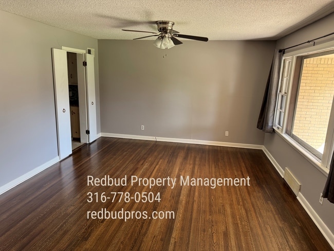 639 S Courtleigh Dr in Wichita, KS - Building Photo - Building Photo