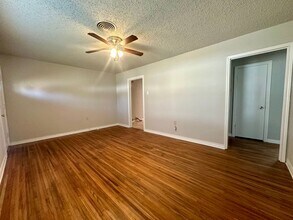 2612 Alice Ave in Waco, TX - Building Photo - Building Photo