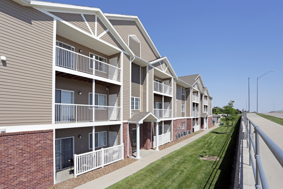 Eagles Landing Apartments in Lincoln, NE - Building Photo