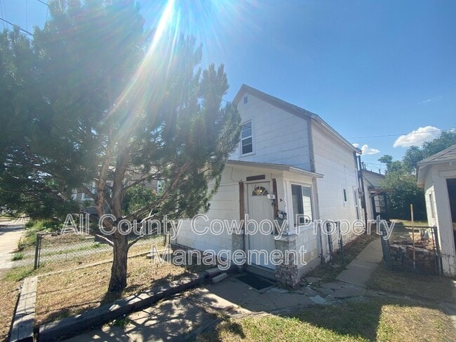 property at 510 E Lewis St