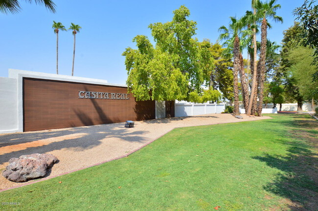 8568 E Indian School Rd-Unit -A in Scottsdale, AZ - Building Photo - Building Photo