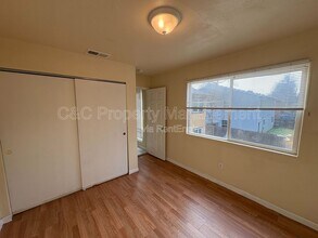 6294 Porterfield Ct in Stockton, CA - Building Photo - Building Photo