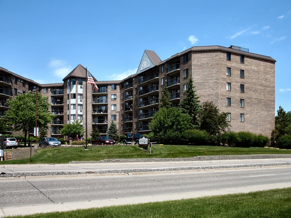 Kenzington Condominiums in St. Anthony, MN - Building Photo