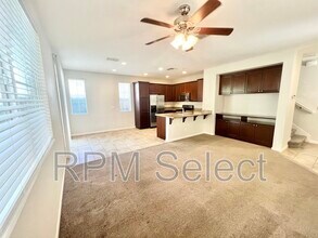 1208 Impressionist Loop in Roseville, CA - Building Photo - Building Photo
