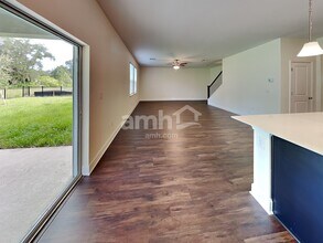 3149 Artemisia Ln in Zephyrhills, FL - Foto de edificio - Building Photo