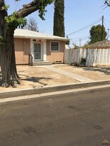 1424 Sycamore Dr in Wasco, CA - Building Photo