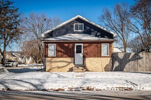 1903 14th St S in La crosse, WI - Building Photo
