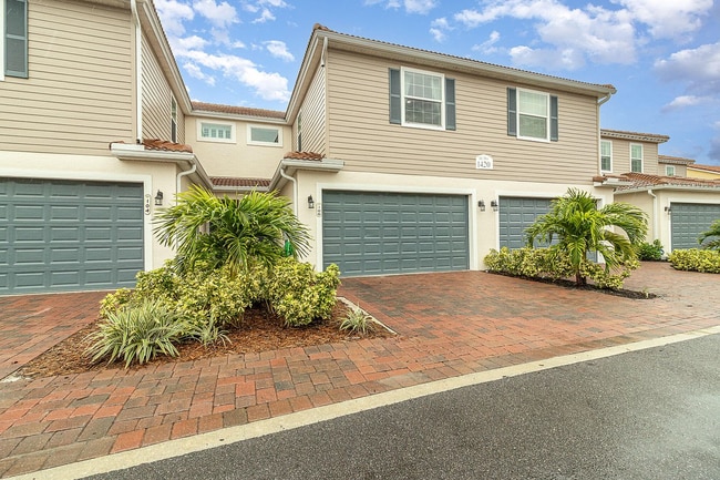 1420 Isabella Dr