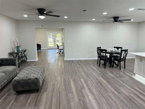 9876 Kathy Lynn Pl in Quinlan, TX - Foto de edificio - Building Photo