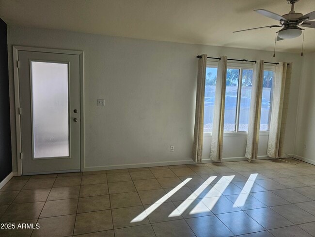 2428 E La Jolla Dr in Tempe, AZ - Building Photo - Building Photo