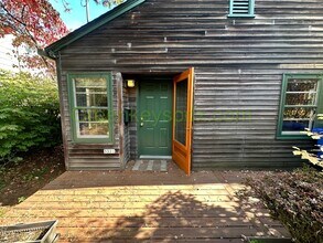 3316 SW 12th Ave in Portland, OR - Building Photo - Building Photo