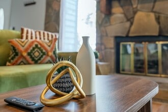 246 Toweridge Dr SW in Marietta, GA - Building Photo - Building Photo