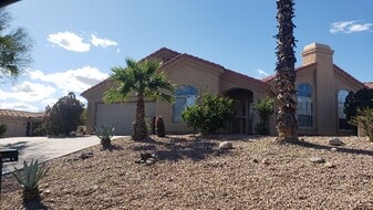 14612 N Saguaro Blvd, Unit A in Fountain Hills, AZ - Building Photo