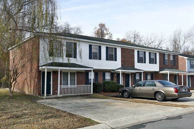 Wedgewood Townhomes in North Charleston, SC - Building Photo - Building Photo