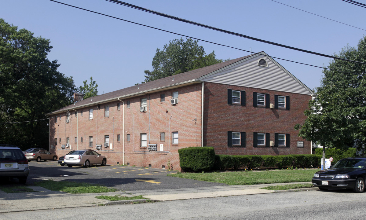 Fair Oaks Apartments in Collingswood, NJ - Foto de edificio