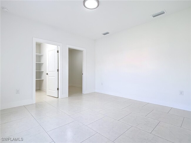 property at 829 Wabash St