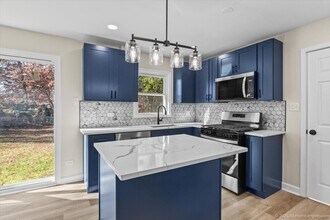 17740 Clyde Ave in Lansing, IL - Building Photo - Building Photo