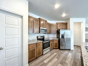 866 Freedom Cir in Nolanville, TX - Foto de edificio - Building Photo