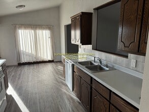 2620 E Cliffside Dr in Farmington, NM - Building Photo - Building Photo