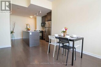 70 Forest Manor Rd in Toronto, ON - Building Photo - Building Photo