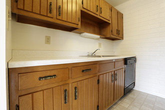 White Birch Apartments in Hershey, PA - Building Photo - Interior Photo